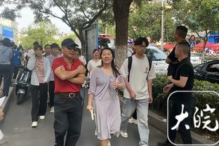 六台对比数据：罗克本赛季151分钟进一球，莱万185分钟进一球